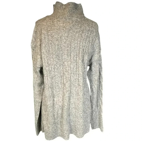 ST. John's Bay Women's Sweater Gray Beautiful Detailed Jewel Buttons  Size Large - Picture 5 of 11